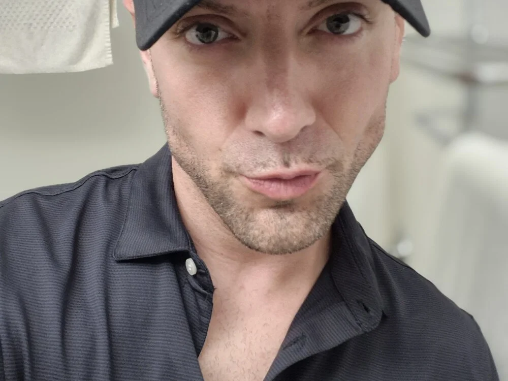 highninetyfive's Offline XXX Chat