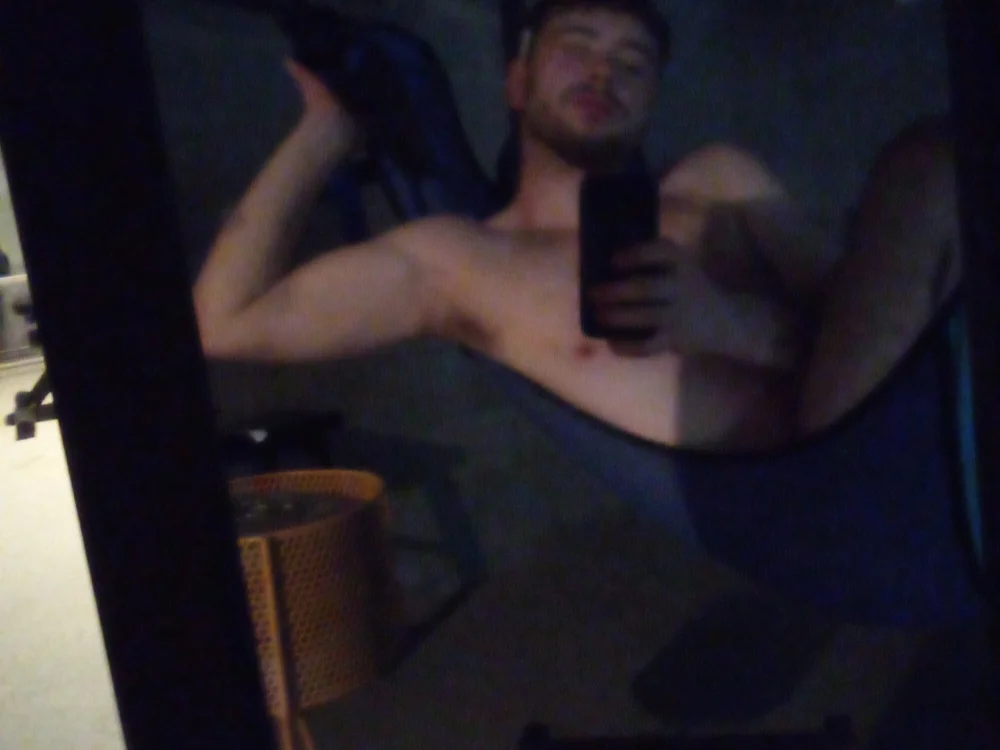 markaft3rdark's Offline Chat Room