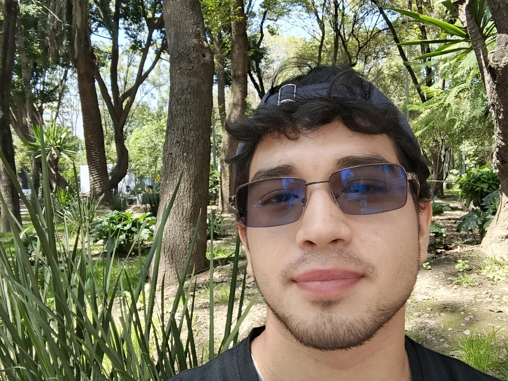 دردشة AdrianCrazy20 الجنسية دون اتصال
