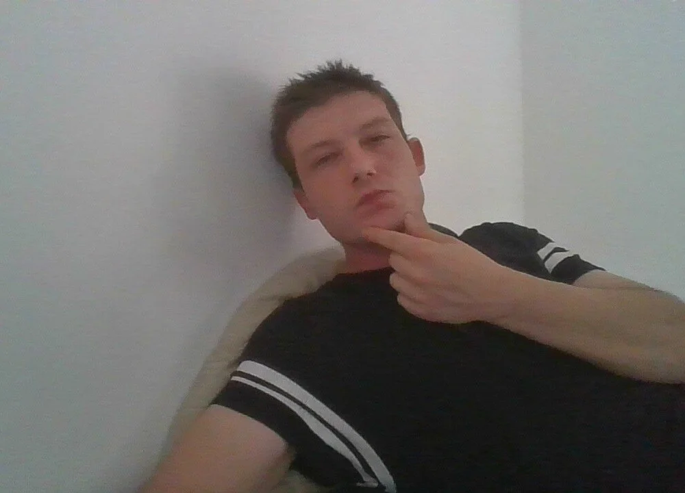 gahhzero Chat XXX offline