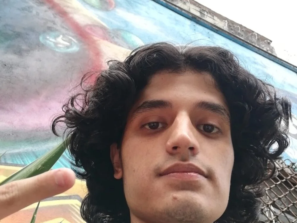 SamiSaturno 離線 XXX 聊天