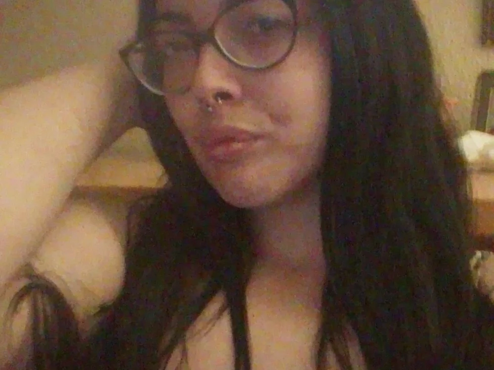 veronicayoung88's Offline XXX Chat