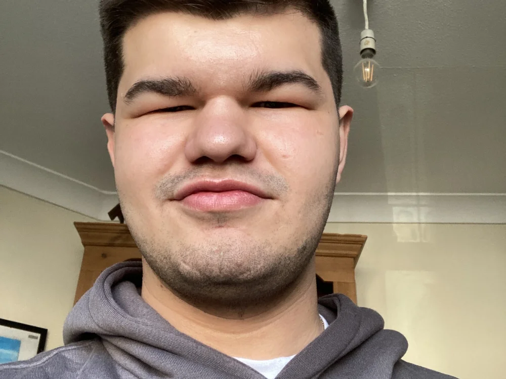 EristicStrife's Offline Chat Room
