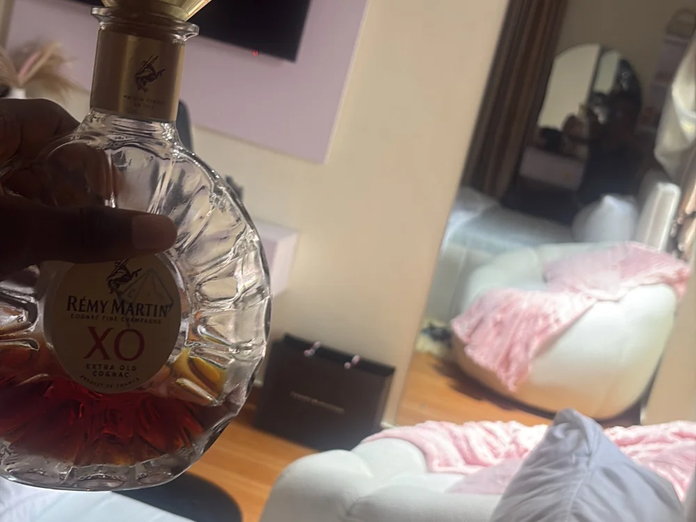 Ebonyboy332's Offline XXX Chat