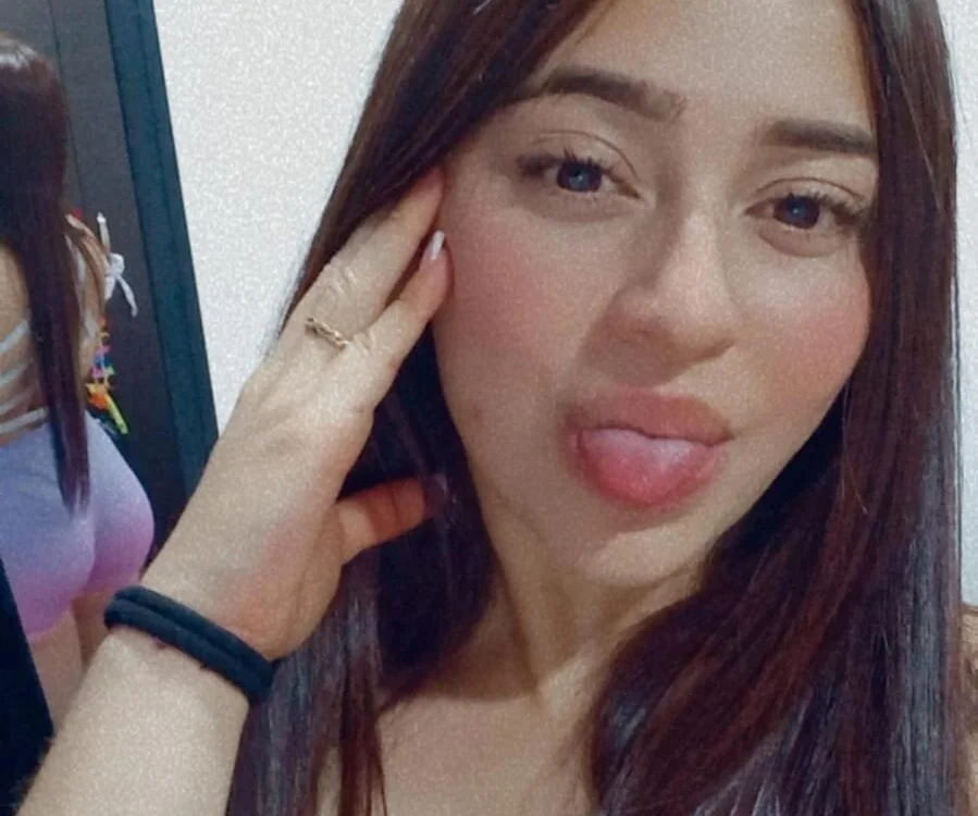 vivianaag_v's Offline XXX Chat