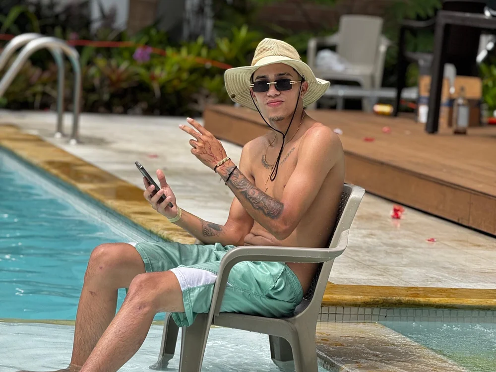 taylorfavorite_28's most recent online preview