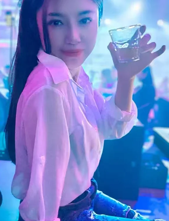 susu125216's Offline XXX Chat