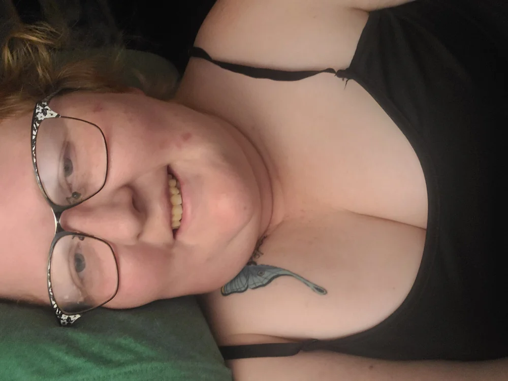 Throatgoddess52's Offline XXX Chat