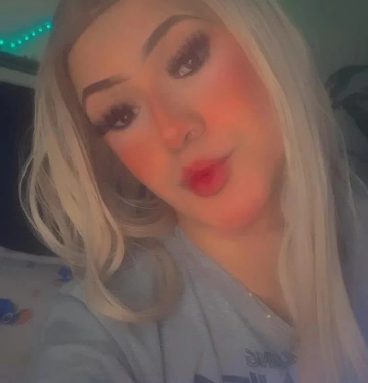دردشة NathalialLooes الجنسية دون اتصال