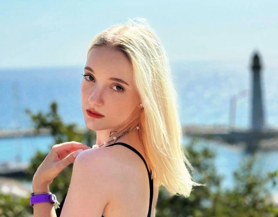 SilviaBayles offline chatrum