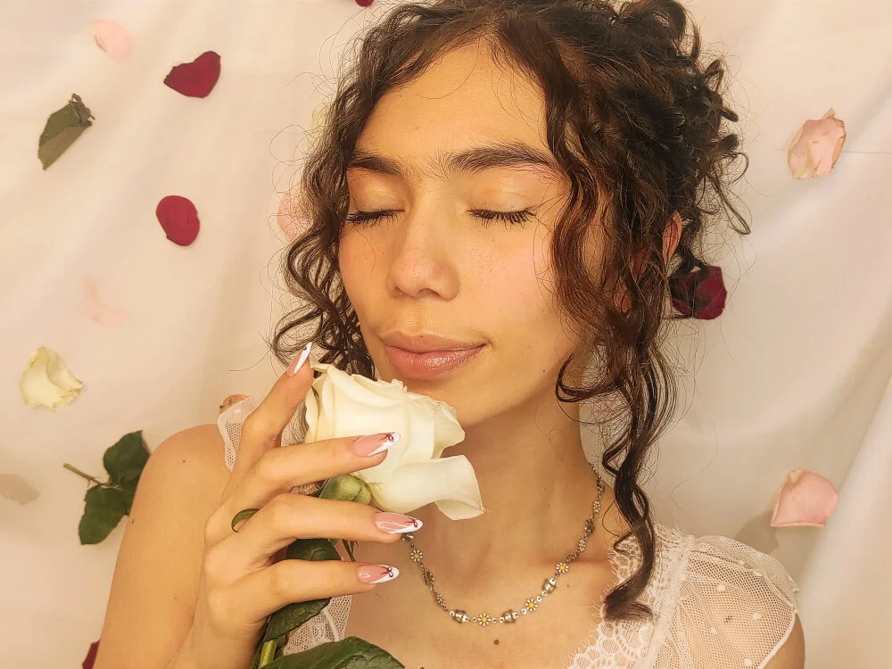 Ana_is_from_Heaven Adlı Modelin Çevrimdışı XXX Sohbeti