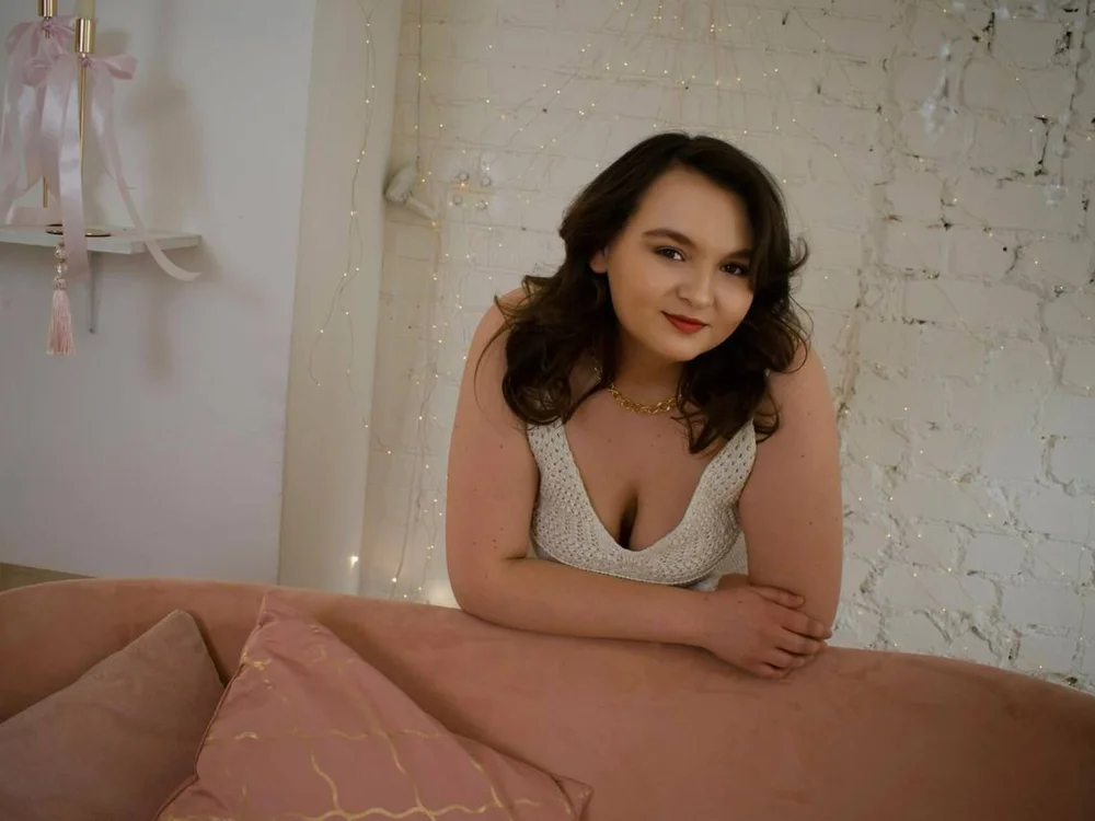 ElsaSteret's Offline Chat Room