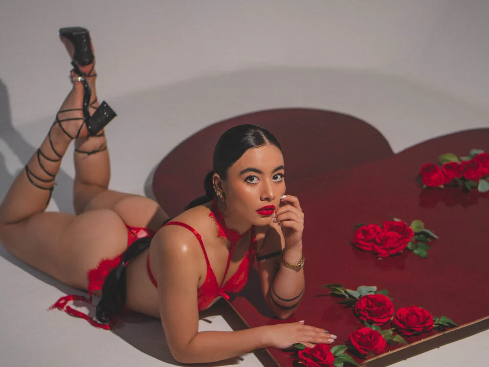 دردشة Samaanthaa_ الجنسية دون اتصال