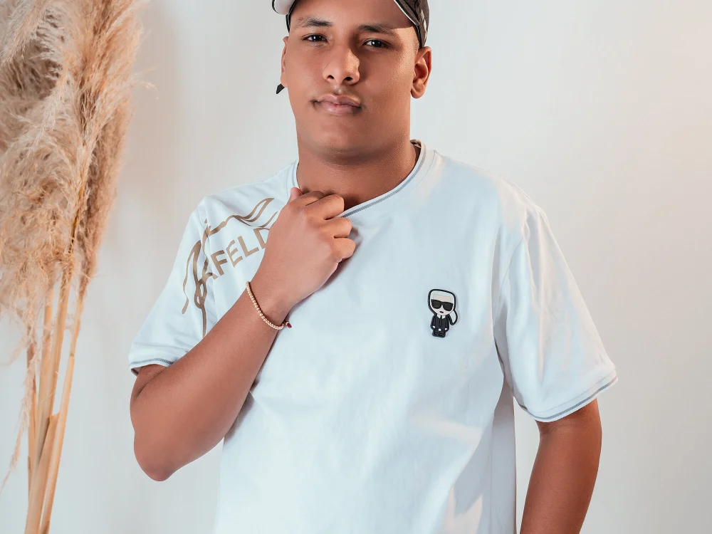 IsaacBlack_'s Offline Chat Room
