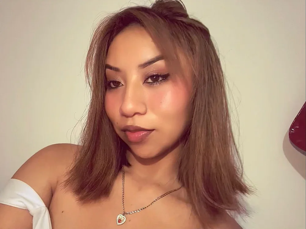 soofia_1609 offline XXX-chat