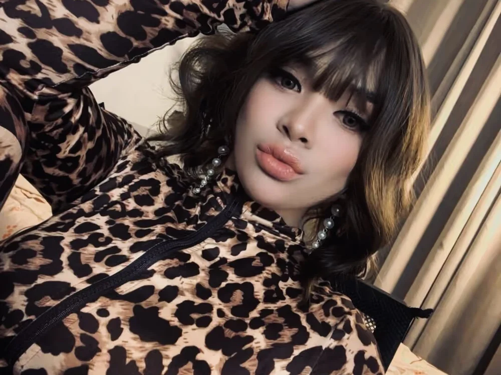 Tssassy Chat XXX Ngoại tuyến