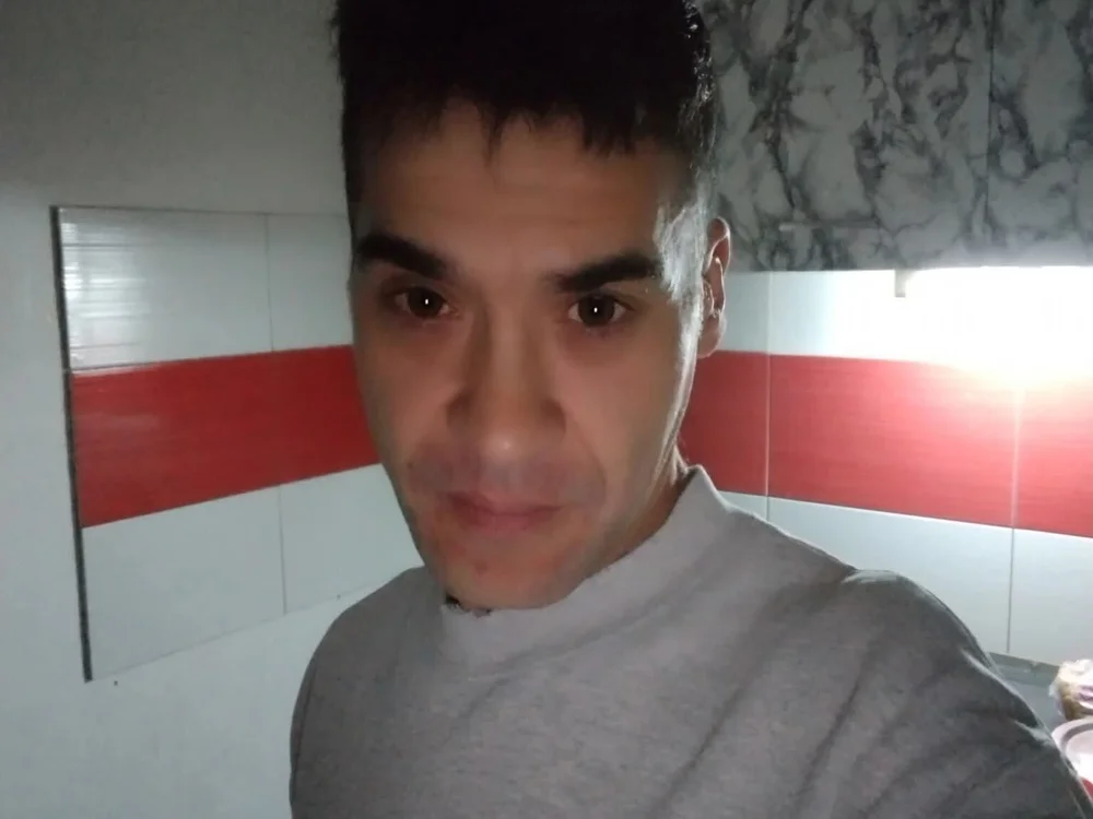 Adorabi's Offline Chat Room