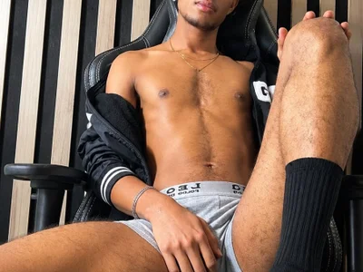 Alex_Bloom