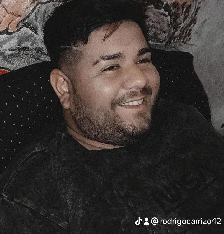 RodriiiiiCarrizo's Offline XXX Chat