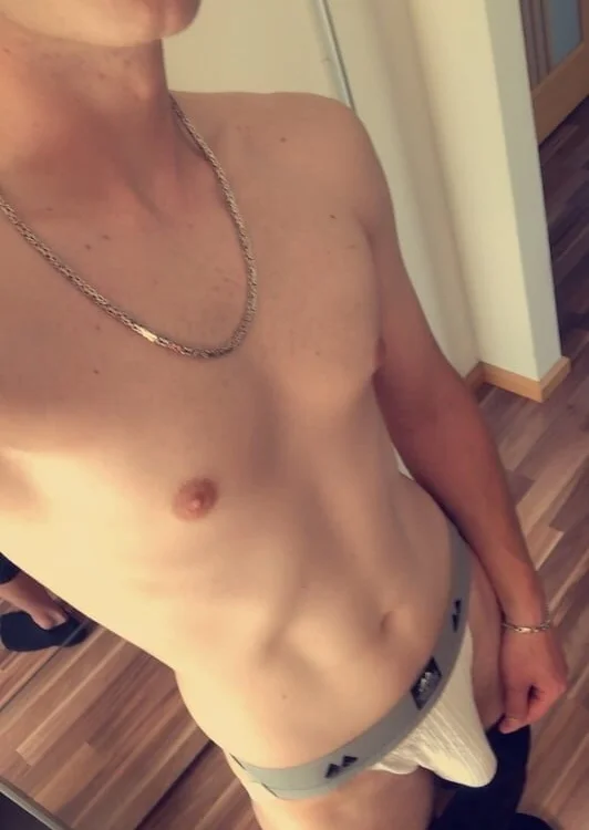 Younggermanboy69 offline chatrum