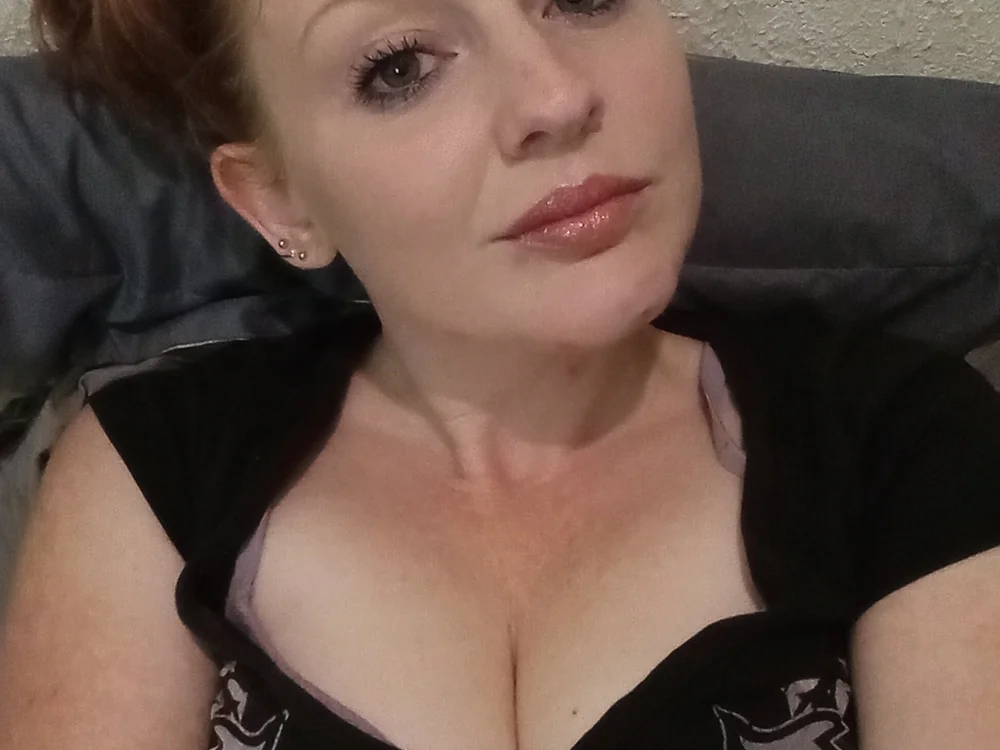 lilMissRedd89's Offline XXX Chat