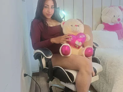 Pamela_martiinez Female Smallaudience Nude Webcam