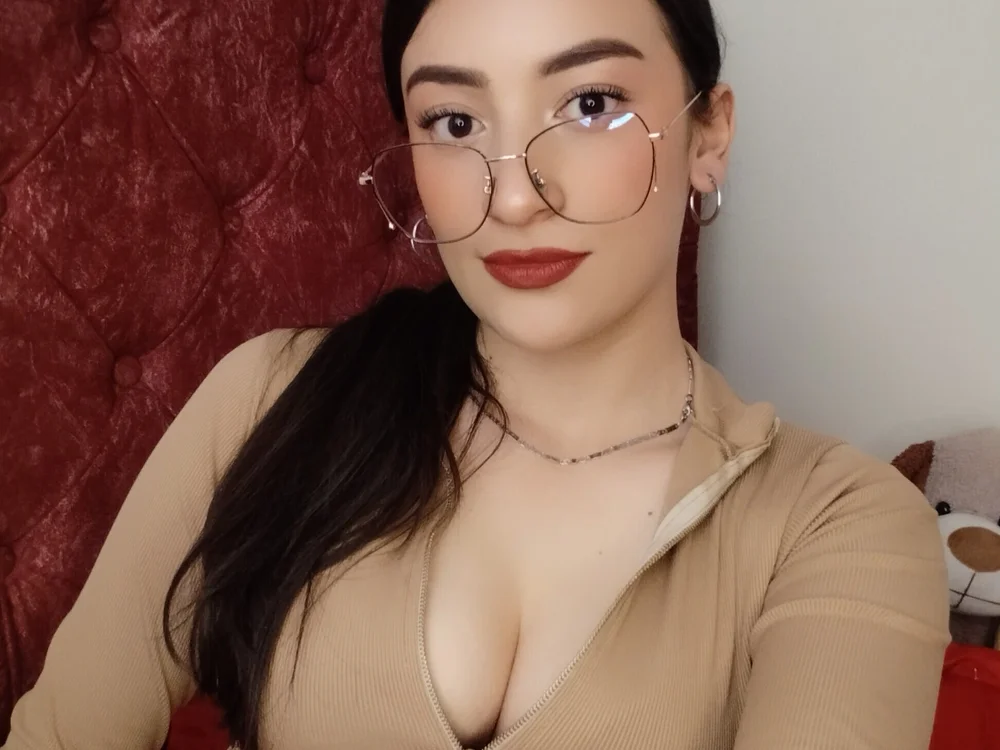 HOLY_DOLL's Offline XXX Chat