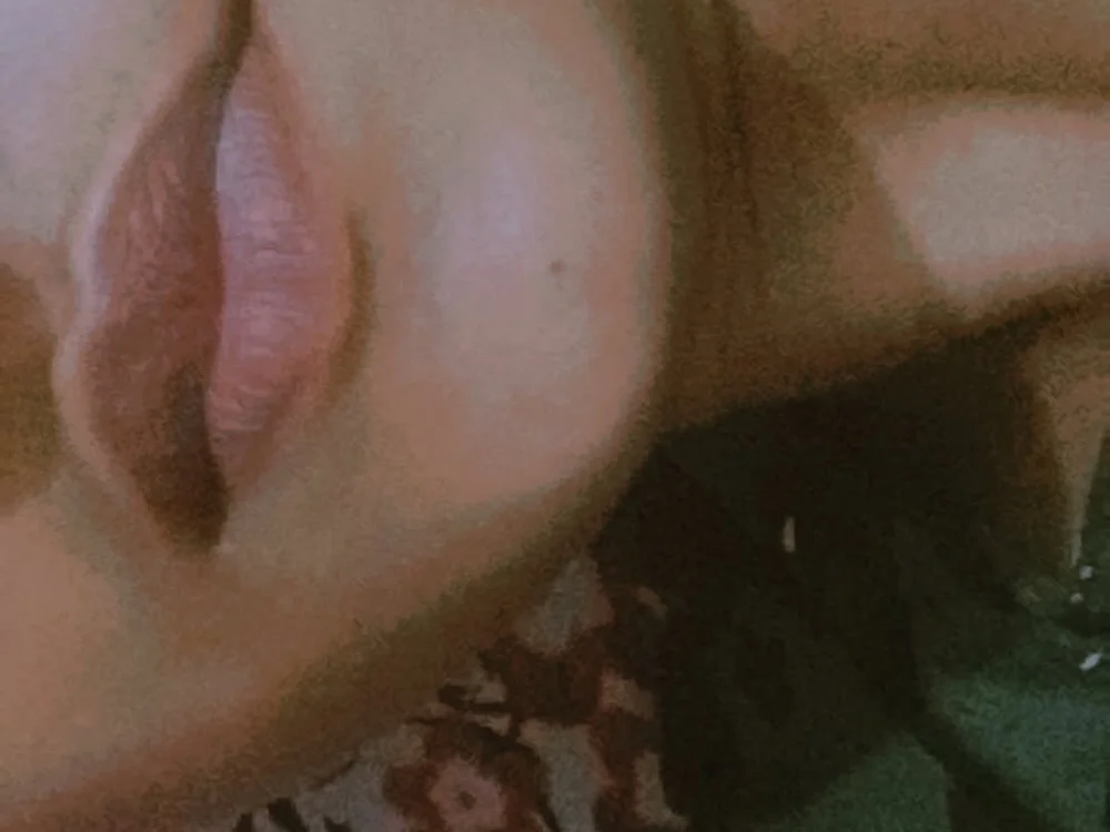 Offline XXX chat modela RIYA_LOVE