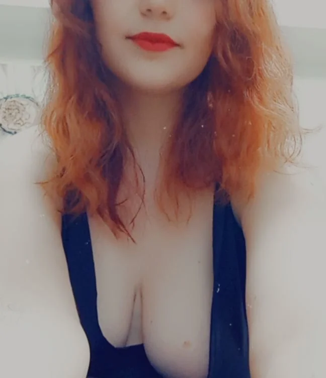 ClaraCarrera's Offline XXX Chat