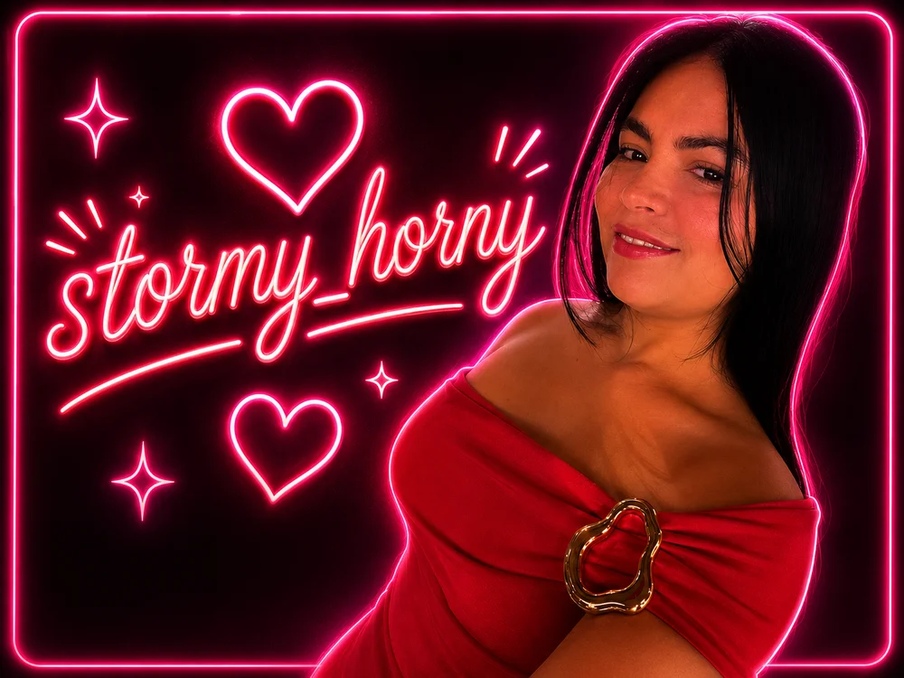 Stormy_horny's Offline Chat Room