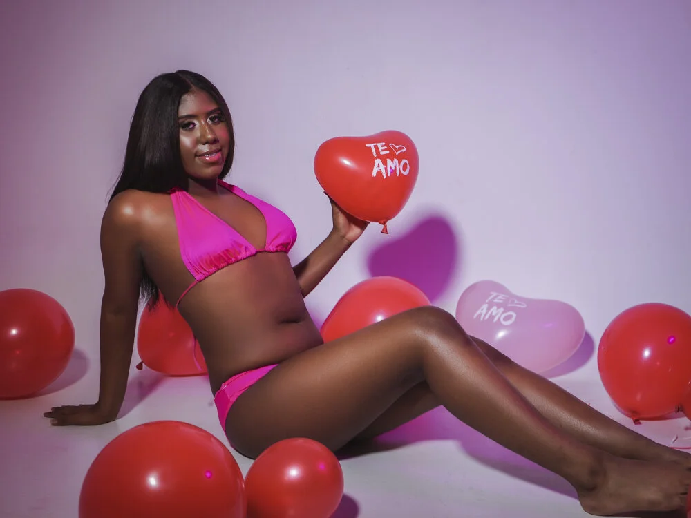 CamilosaOrtega Adlı Modelin Çevrimdışı XXX Sohbeti