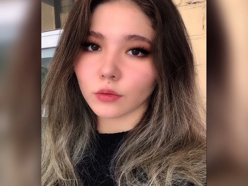 Neon_Lilly's Offline XXX Chat