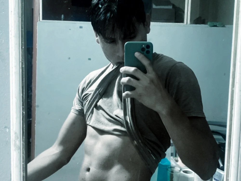 cachero0224: офлайн-секс-чат