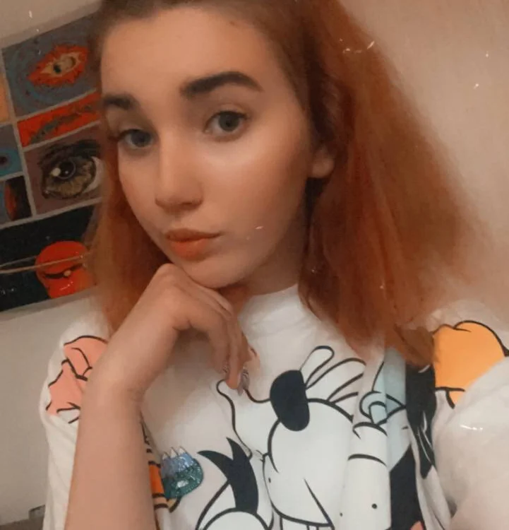 AngieGingerr's Offline Chat Room