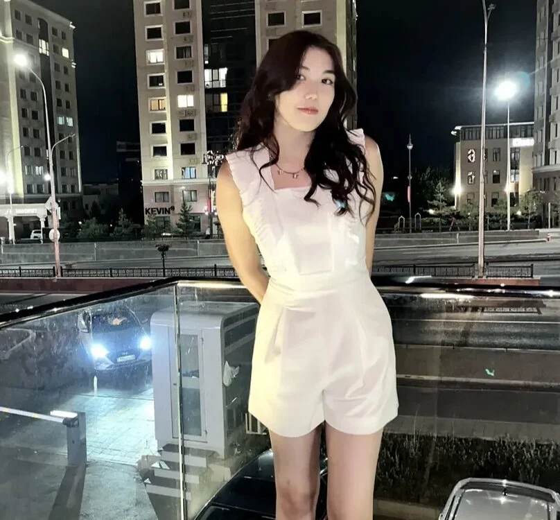angelivyyy offline XXX-chatje