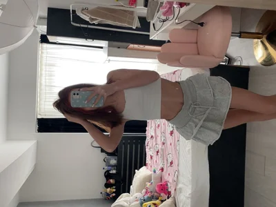 Emma_Tiny69 - Girl 