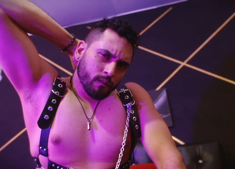 sir_lux_'s Offline XXX Chat