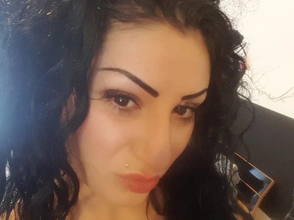 luizavestis' Offline XXX Chat