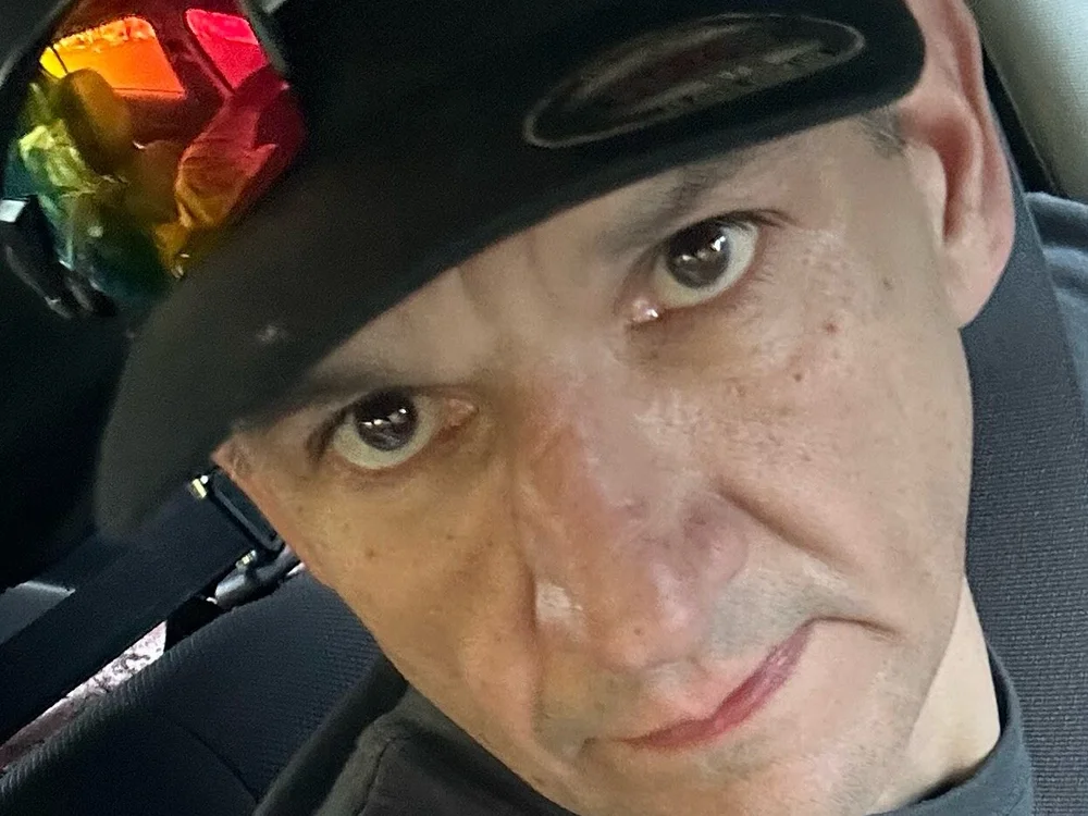 drhami86's Offline Chat Room