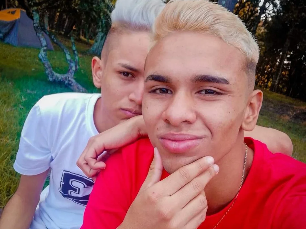 Sexual_BoyCouple offline chatszobája