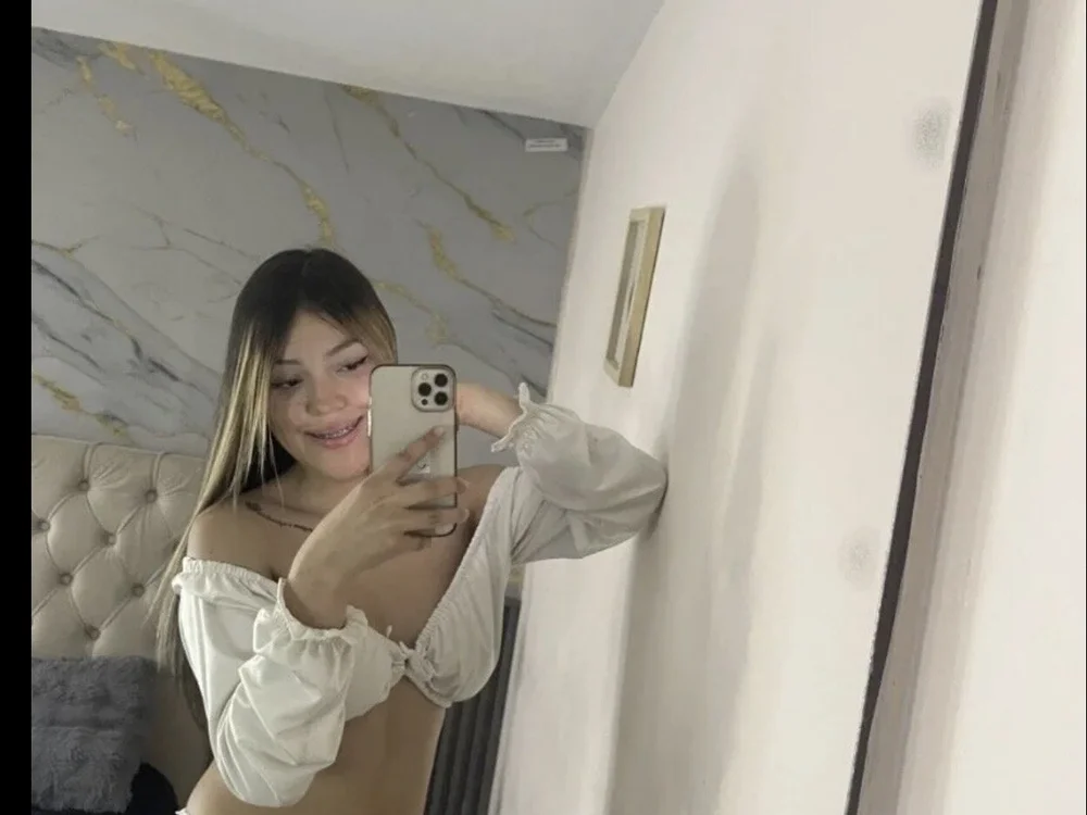 thalia_ec Adlı Modelin Çevrimdışı XXX Sohbeti