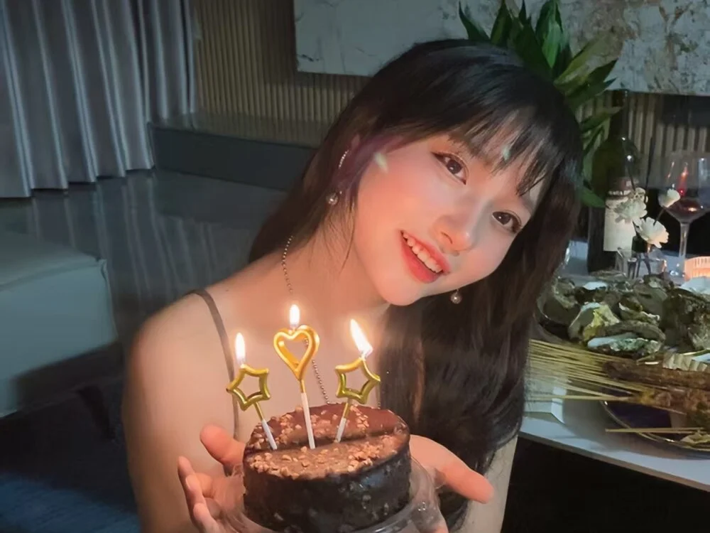 Lisa-3333 離線 XXX 聊天