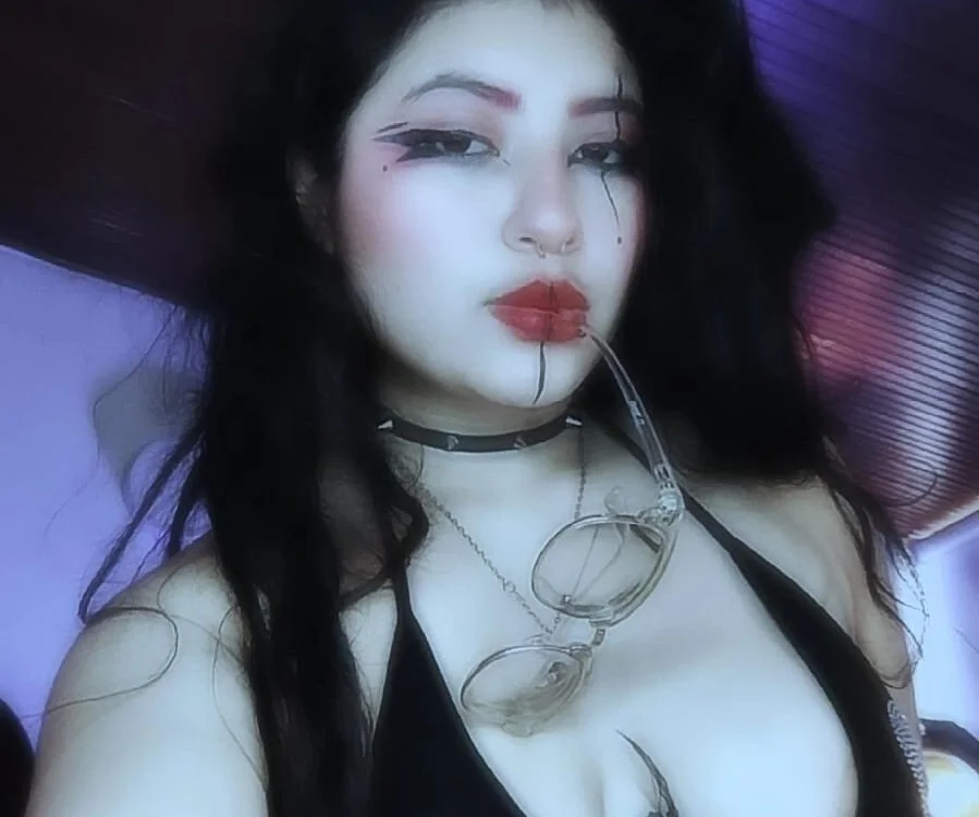 SabrinaV_ 오프라인 XXX 채팅