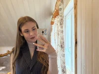 AriaMayfield's webcam live show