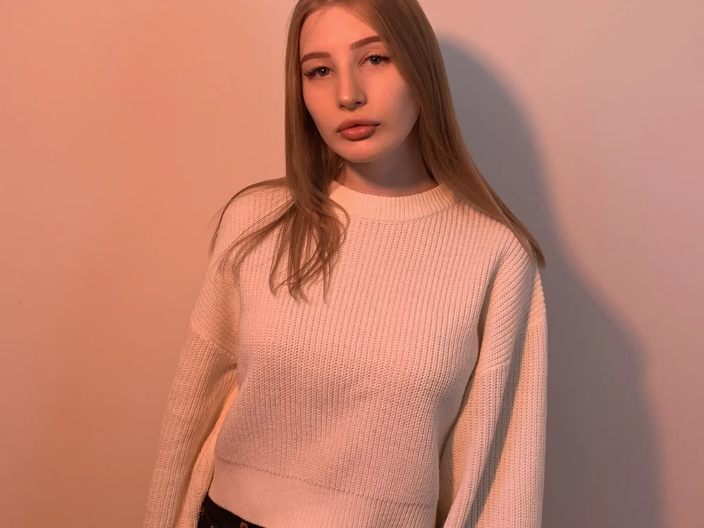 EricaLorenzi's Offline Chat Room
