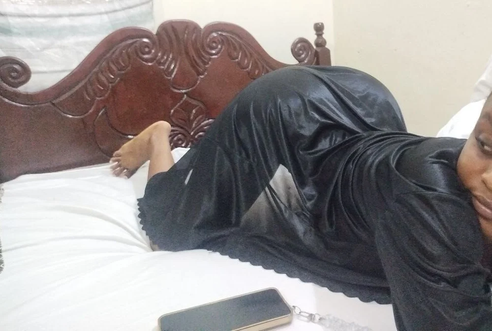 emmytease Offline XXX-chat