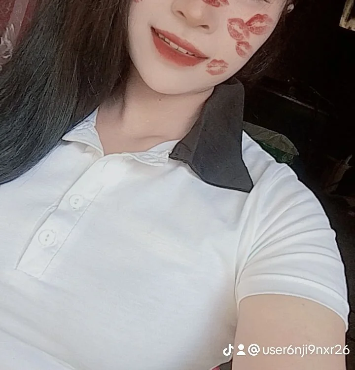 Lucky-lux Chat XXX Ngoại tuyến