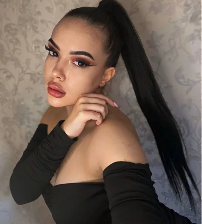 Kimmy_Jenner's Offline Chat Room