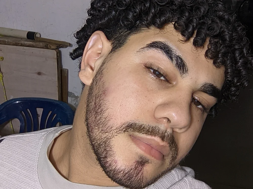 Dabi_Chacin's Offline Chat Room
