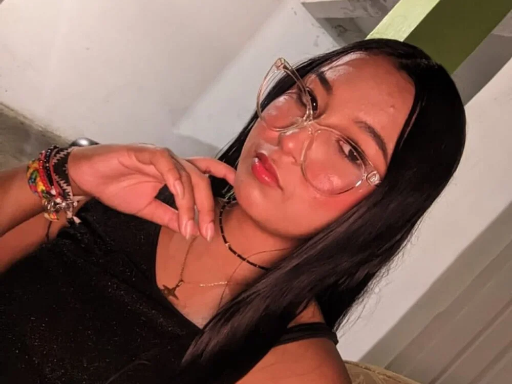 sara_sofiax offline XXX-chat